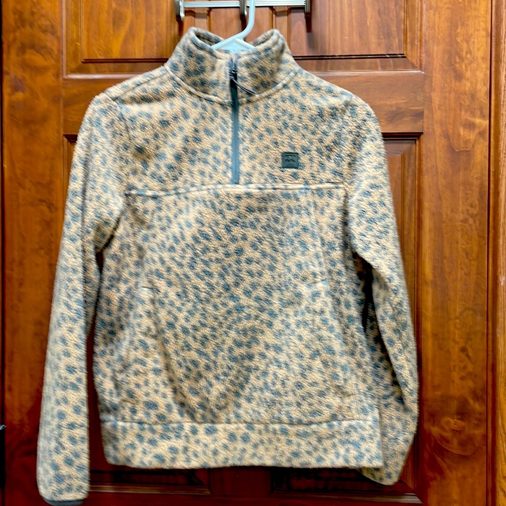 Billabong fleece half zip.